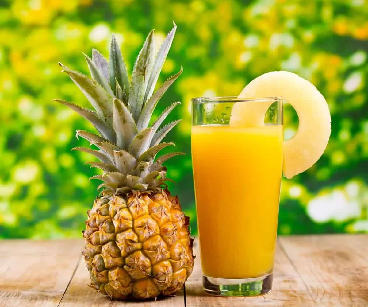 Jus de fruits d'ananas mangue